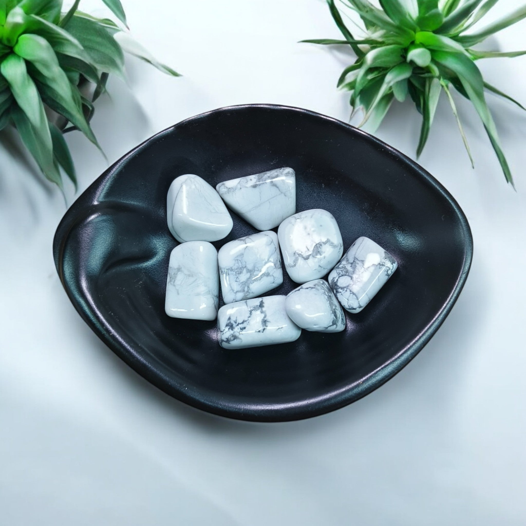 HOWLITE